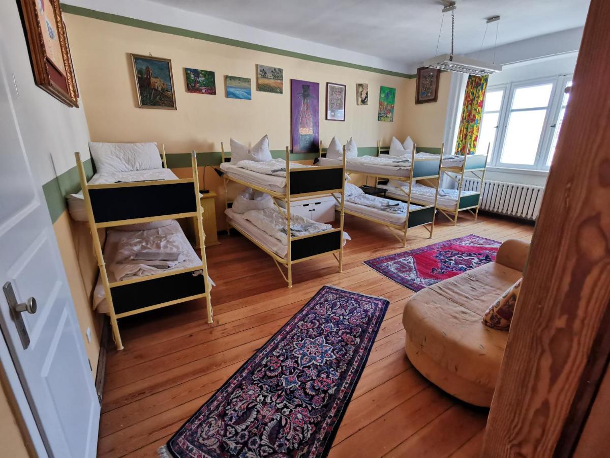 Hummel Hostel - Historische Stadtvilla Mit Garten Βαϊμάρη Εξωτερικό φωτογραφία