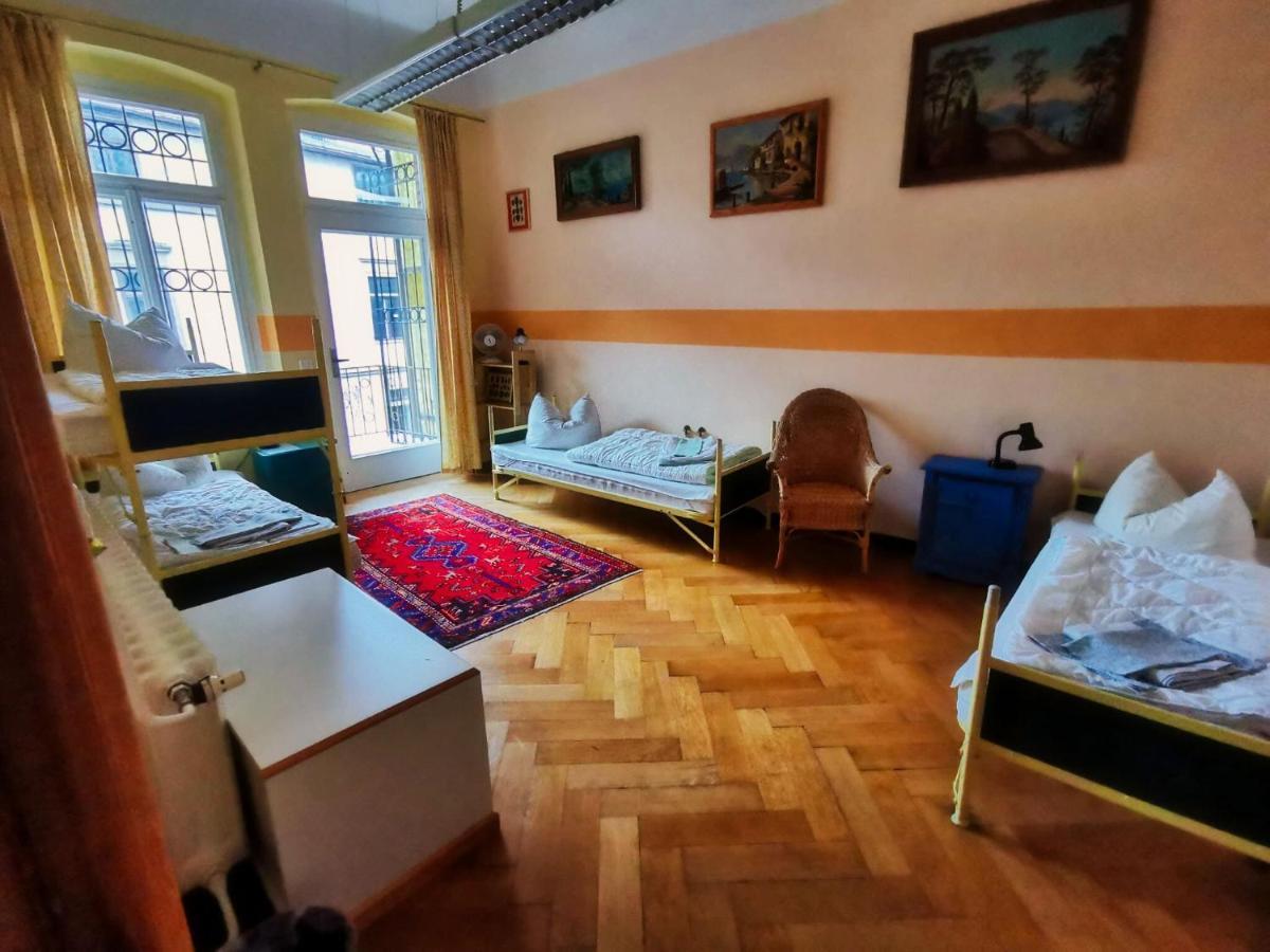 Hummel Hostel - Historische Stadtvilla Mit Garten Βαϊμάρη Εξωτερικό φωτογραφία