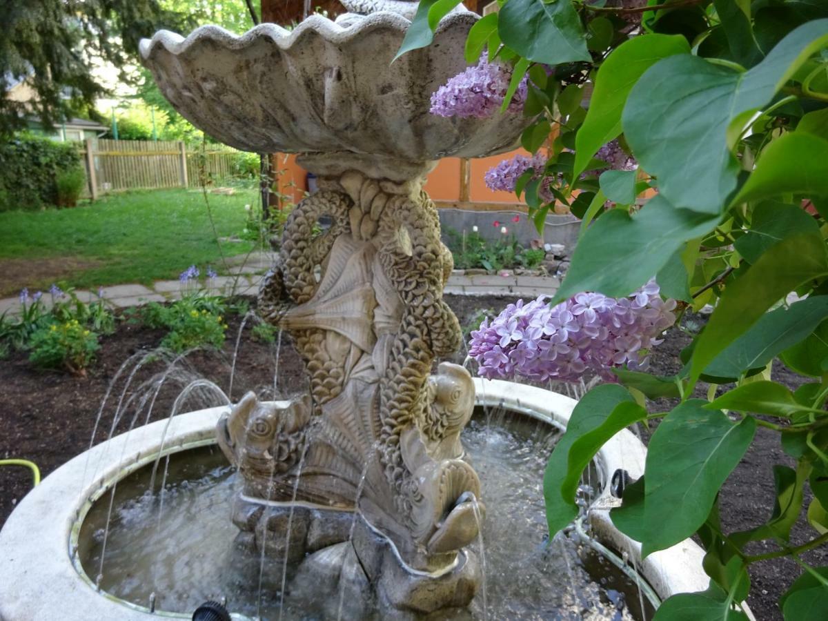 Hummel Hostel - Historische Stadtvilla Mit Garten Βαϊμάρη Εξωτερικό φωτογραφία