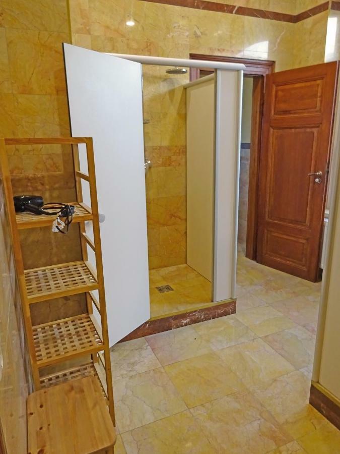 Hummel Hostel - Historische Stadtvilla Mit Garten Βαϊμάρη Εξωτερικό φωτογραφία